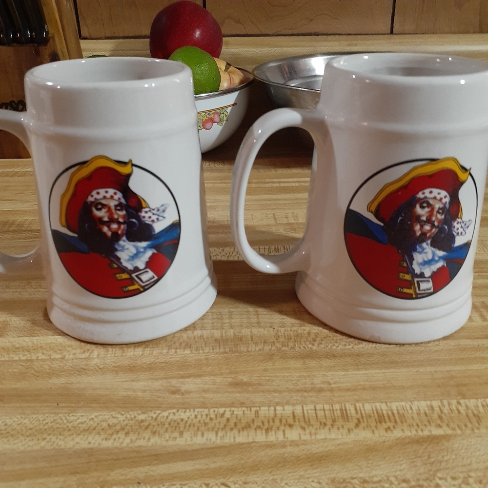 2 Captain Morgan Ceramic Mugs Vintage - Picture 3 of 7
